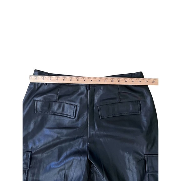 NWT 7 For all mankind faux leather black cargo pants sz Large - Picture 7 of 9